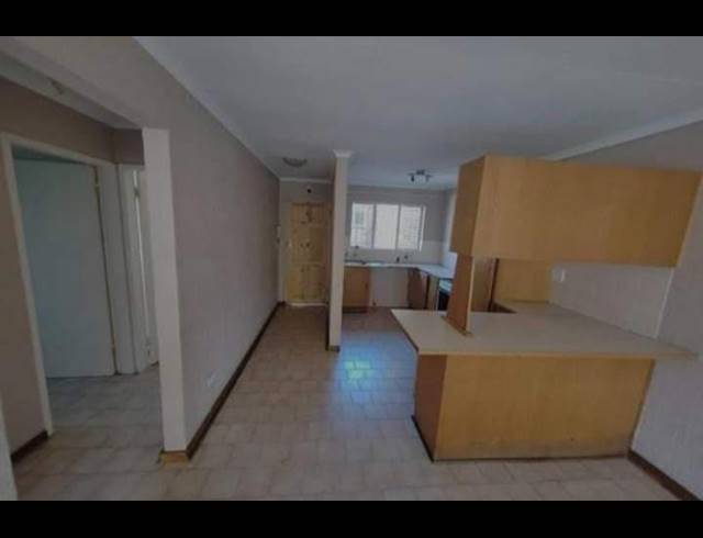 2 BEDROOM TOWNHOUSE FOR SALE IN BIRCH ACRES